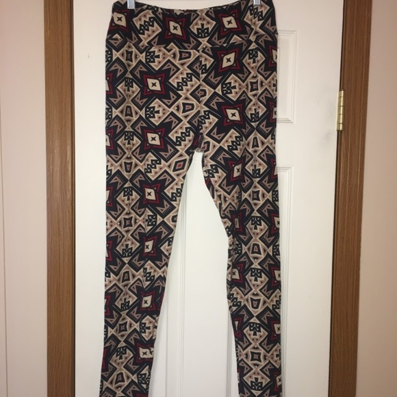 Lularoe TC Leggings - Picture 3 of 8